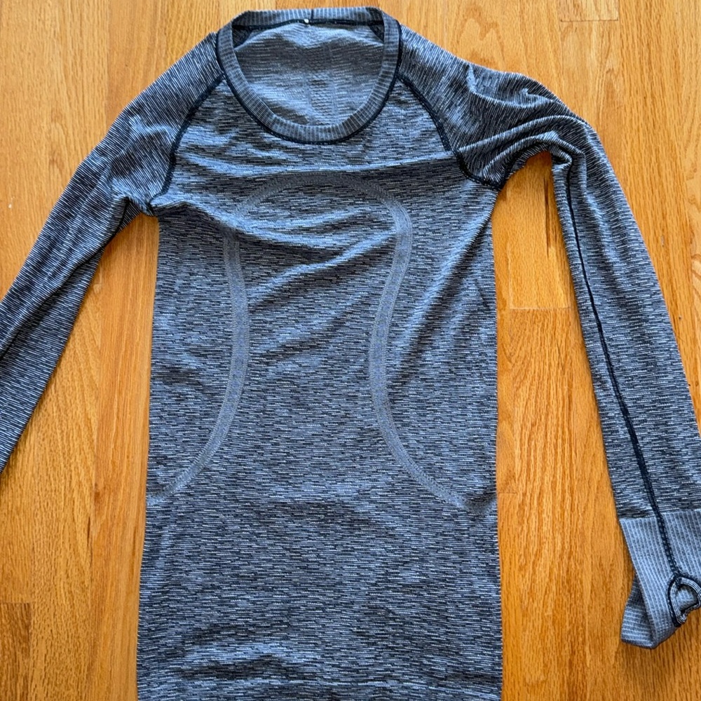 Lululemon shirt